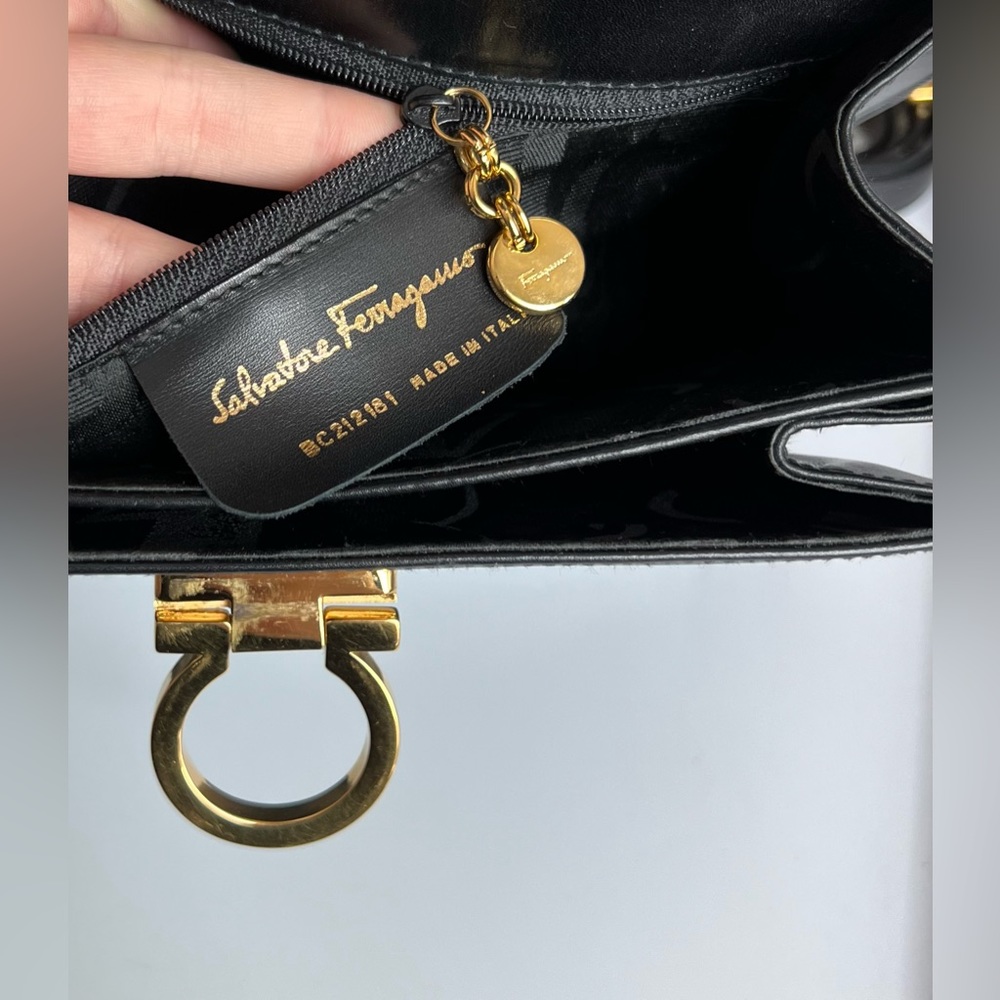 SALVATORE FERRAGAMO Iconic Top Handle Gancini Black Leather Crossbody Bag 212181 - Picture 16 of 16